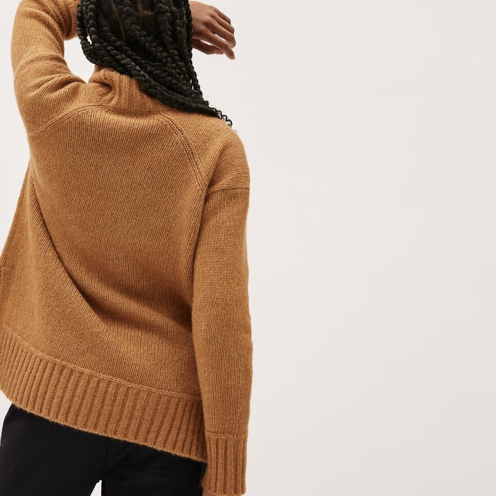 EVERLANE The Cloud Turtleneck in Heathered Chai - Picture 4 of 8